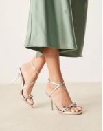 bow heeled sandals in silver crinkle